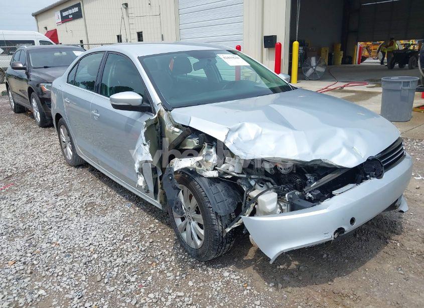 Photo 6 of 2013 Volkswagen Jetta 2.5L SE (VIN 3VWDP7AJ8DM380055)