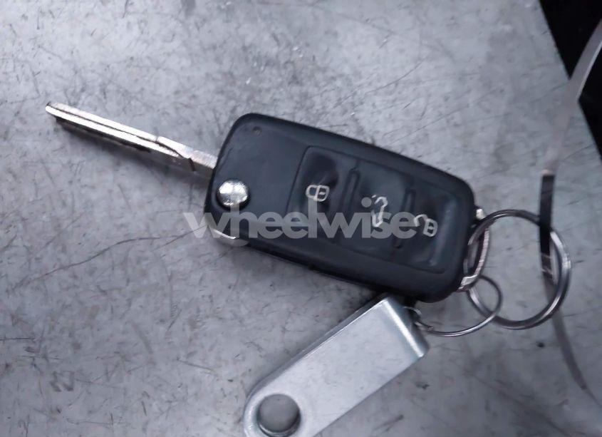 Photo 11 of 2013 Volkswagen Jetta 2.5L SE (VIN 3VWDP7AJ8DM405519)