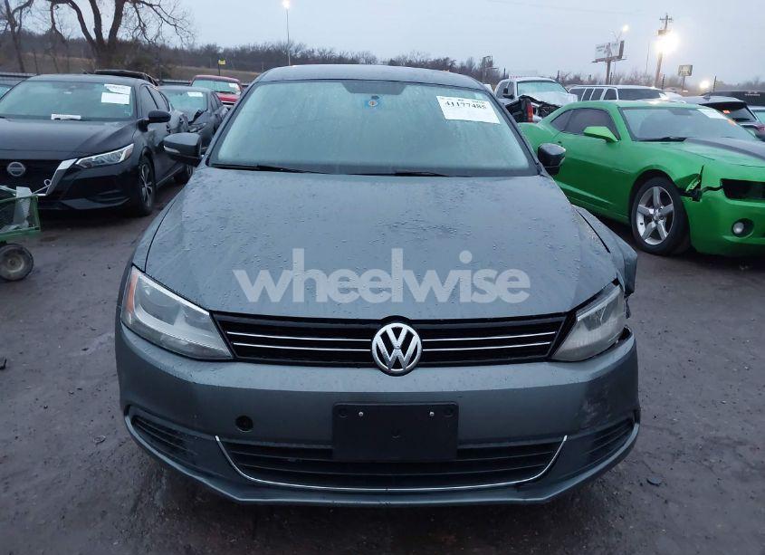 Photo 12 of 2013 Volkswagen Jetta 2.5L SE (VIN 3VWDP7AJ8DM405519)