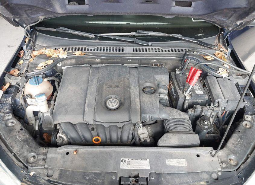 Photo 10 of 2013 Volkswagen Jetta 2.5L SE (VIN 3VWDP7AJ8DM429349)