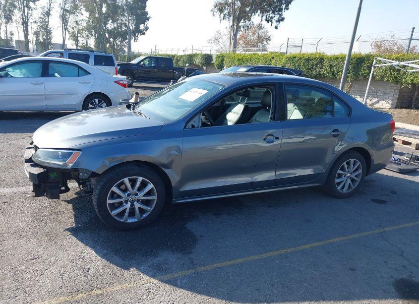 Photo 15 of 2013 Volkswagen Jetta 2.5L SE (VIN 3VWDP7AJ8DM436642)