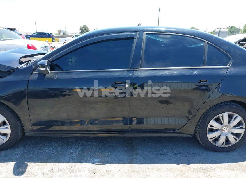 Photo 15 of 2012 Volkswagen Jetta 2.5L SE (VIN 3VWDP7AJ9CM131651)