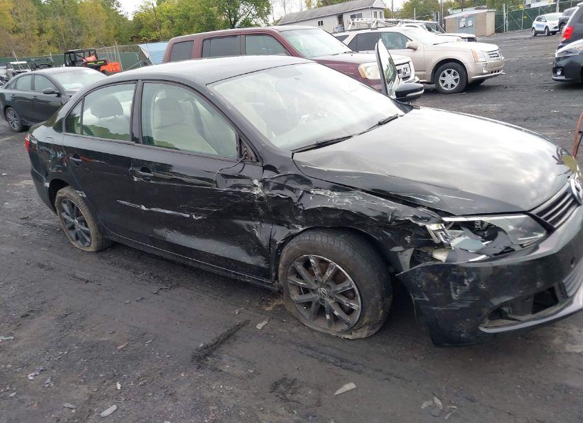 Photo 6 of 2012 Volkswagen Jetta 2.5L SE (VIN 3VWDP7AJ9CM314354)