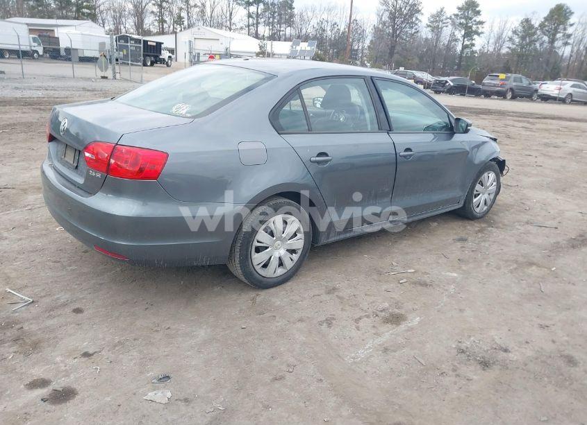 Photo 4 of 2012 Volkswagen Jetta 2.5L SE (VIN 3VWDP7AJ9CM315214)