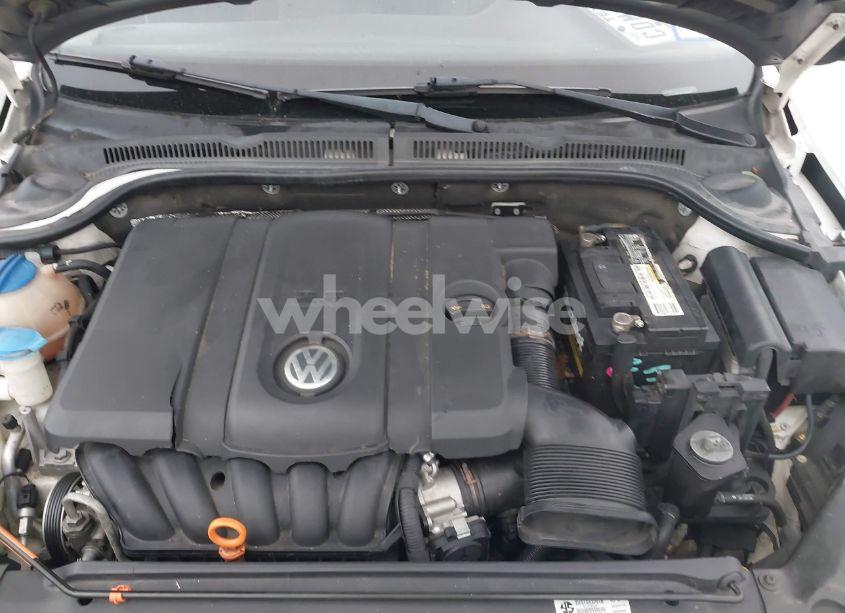 Photo 10 of 2012 Volkswagen Jetta 2.5L SE (VIN 3VWDP7AJ9CM318968)