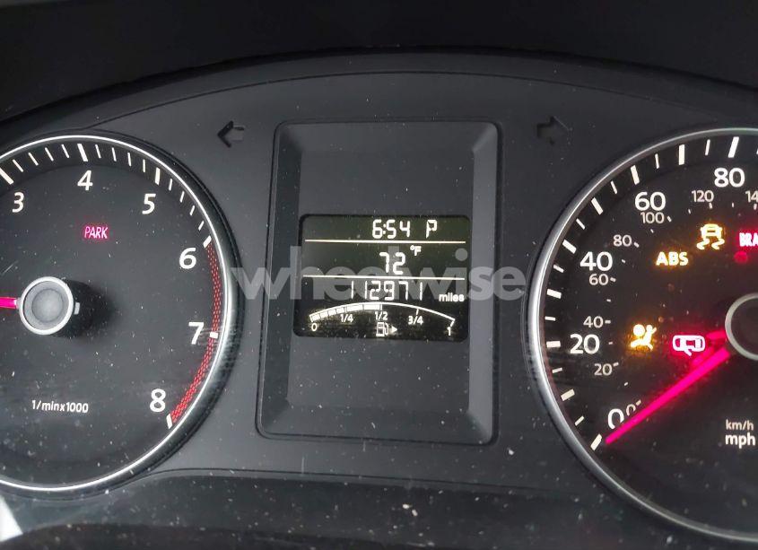 Photo 7 of 2012 Volkswagen Jetta 2.5L SE (VIN 3VWDP7AJ9CM318968)