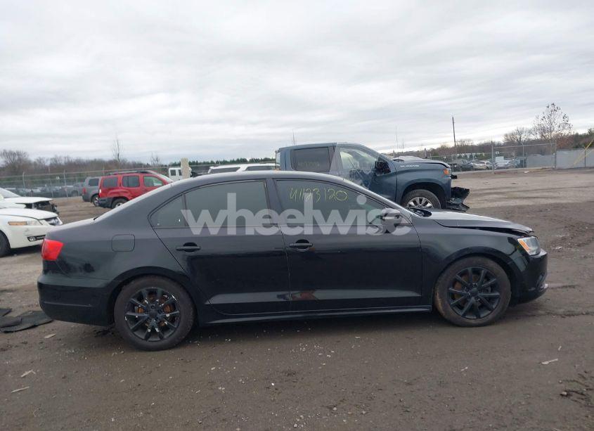 Photo 13 of 2012 Volkswagen Jetta 2.5L SE (VIN 3VWDP7AJ9CM346673)