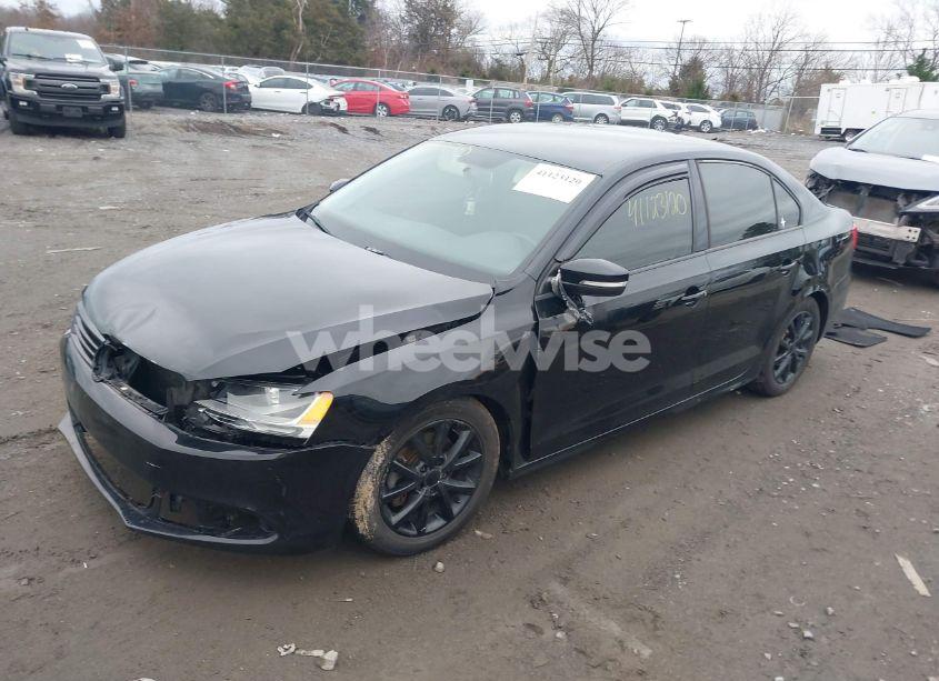 Photo 2 of 2012 Volkswagen Jetta 2.5L SE (VIN 3VWDP7AJ9CM346673)