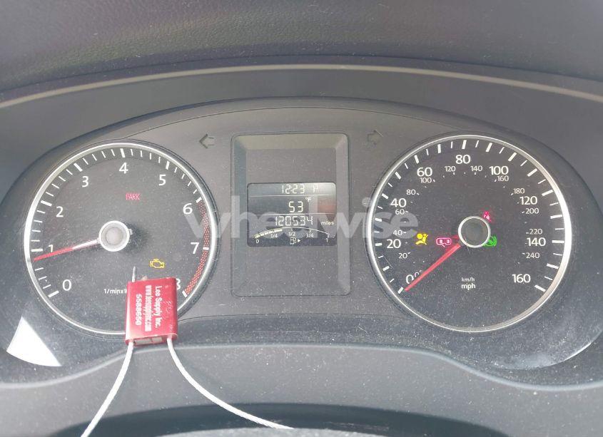 Photo 7 of 2012 Volkswagen Jetta 2.5L SE (VIN 3VWDP7AJ9CM361027)