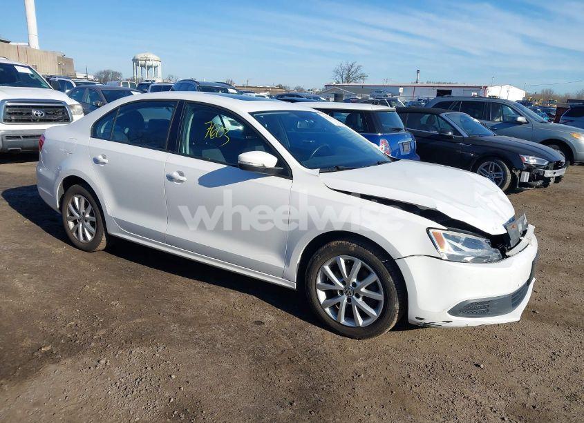2012 Volkswagen Jetta 2.5L SE (VIN 3VWDP7AJ9CM373680) main photo