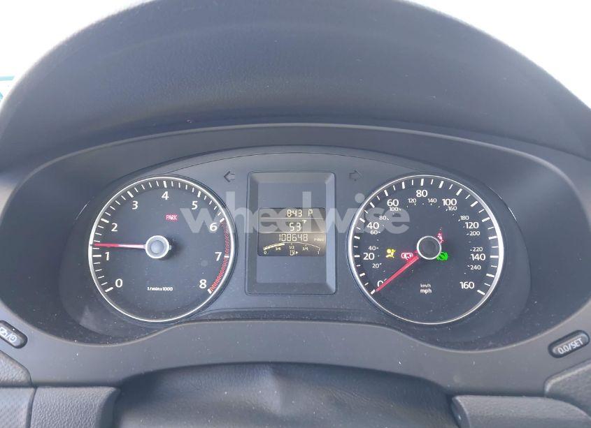 Photo 7 of 2012 Volkswagen Jetta 2.5L SE (VIN 3VWDP7AJ9CM373680)