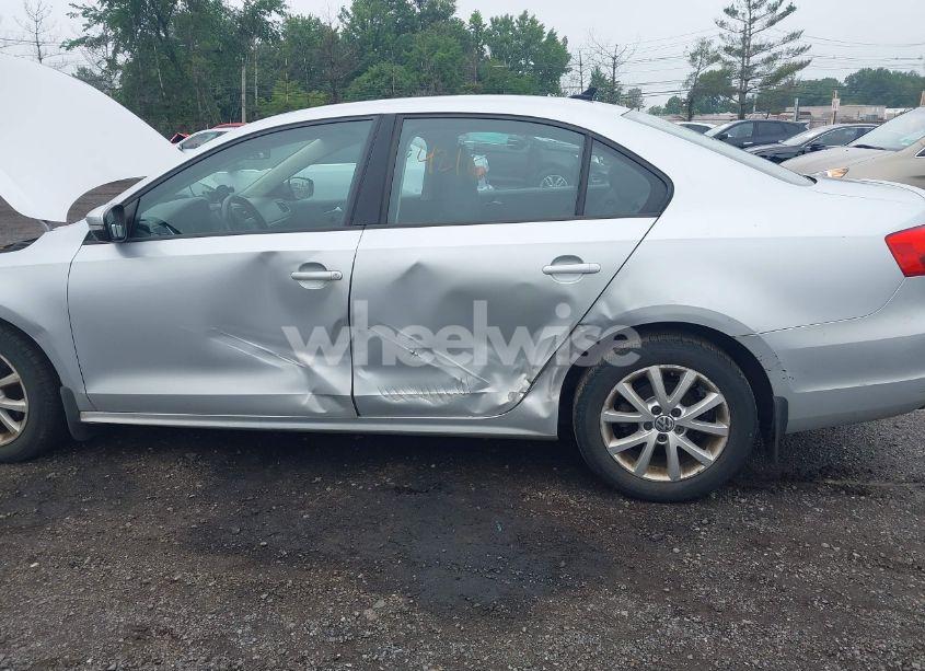 Photo 6 of 2012 Volkswagen Jetta 2.5L SE (VIN 3VWDP7AJ9CM412199)