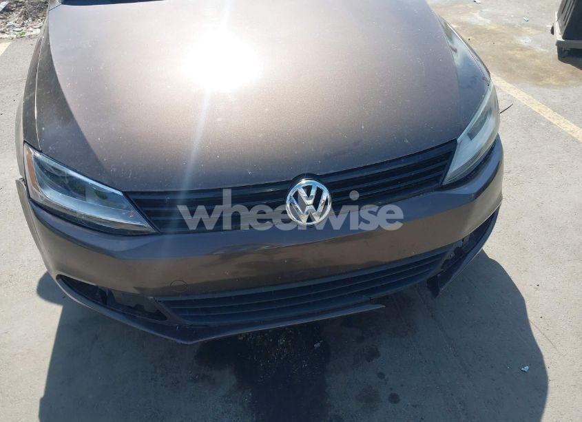 Photo 12 of 2012 Volkswagen Jetta 2.5L SE (VIN 3VWDP7AJ9CM450774)