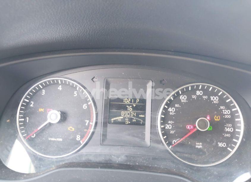 Photo 7 of 2012 Volkswagen Jetta 2.5L SE (VIN 3VWDP7AJ9CM450774)