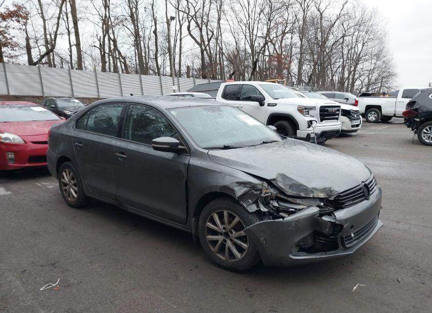 2012 Volkswagen Jetta 2.5L SE (VIN 3VWDP7AJ9CM469731) main photo