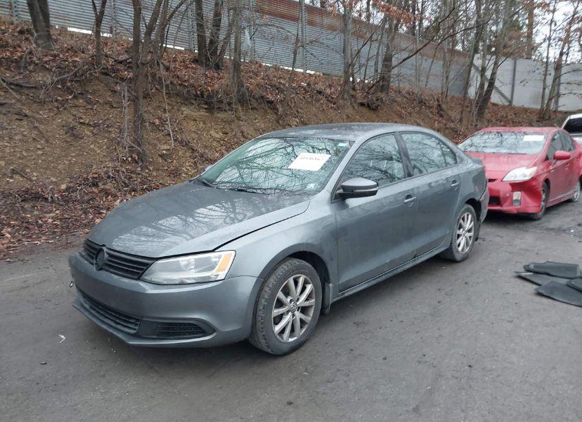 Photo 2 of 2012 Volkswagen Jetta 2.5L SE (VIN 3VWDP7AJ9CM469731)