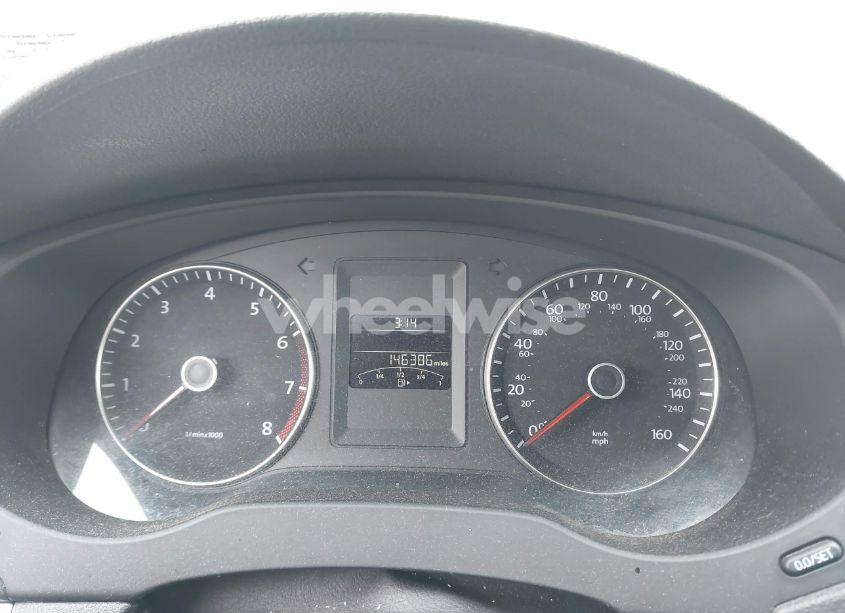 Photo 7 of 2013 Volkswagen Jetta 2.5L SE (VIN 3VWDP7AJ9DM213171)