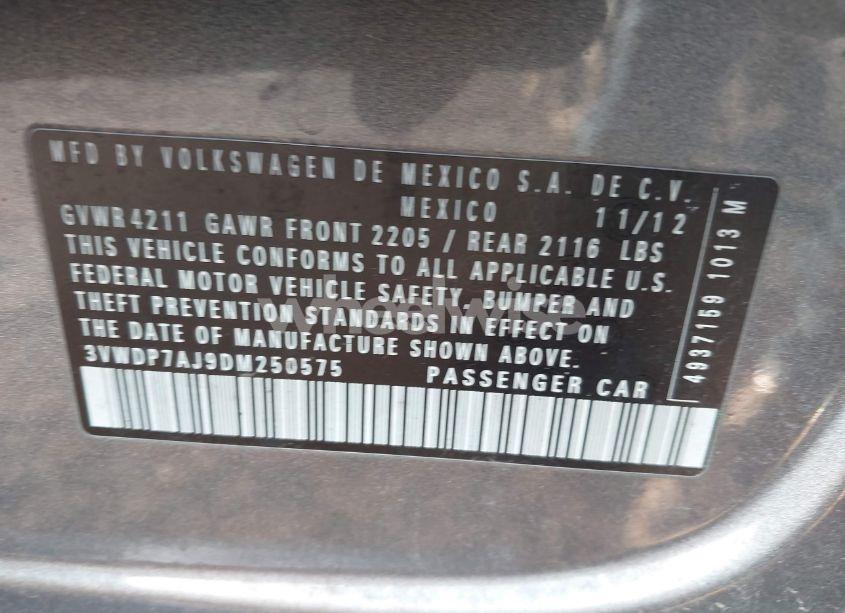 Photo 9 of 2013 Volkswagen Jetta 2.5L SE (VIN 3VWDP7AJ9DM250575)