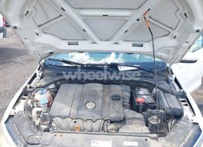 Photo 10 of 2013 Volkswagen Jetta 2.5L SE (VIN 3VWDP7AJ9DM402998)
