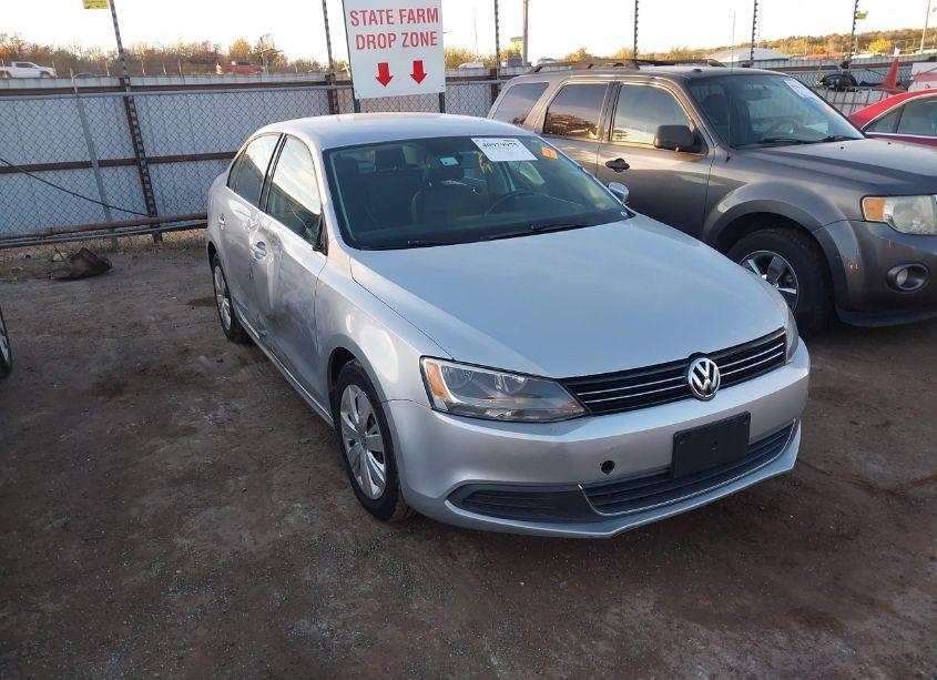 2013 Volkswagen Jetta 2.5L SE (VIN 3VWDP7AJ9DM413032) main photo
