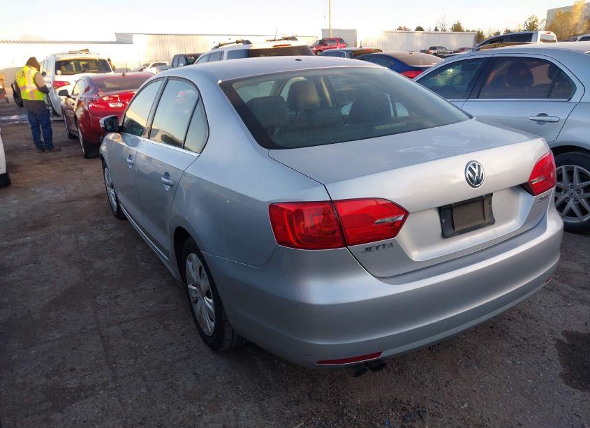 Photo 3 of 2013 Volkswagen Jetta 2.5L SE (VIN 3VWDP7AJ9DM413032)