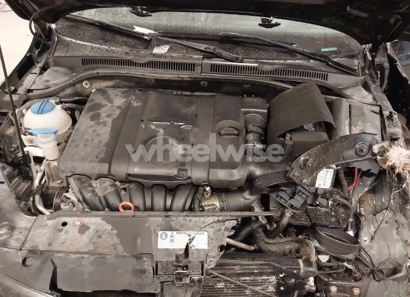 Photo 10 of 2013 Volkswagen Jetta 2.5L SE (VIN 3VWDP7AJ9DM415637)