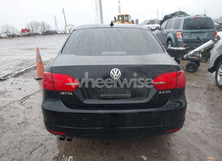 Photo 16 of 2012 Volkswagen Jetta 2.5L SE (VIN 3VWDP7AJXCM063621)