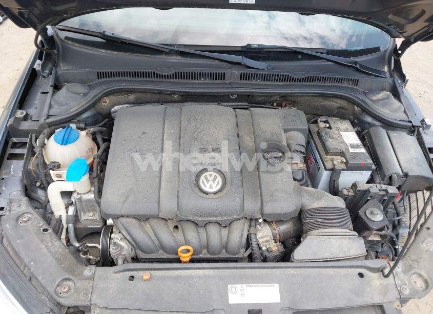 Photo 10 of 2012 Volkswagen Jetta 2.5L SE (VIN 3VWDP7AJXCM074182)