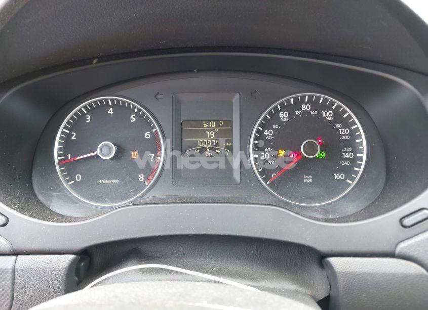 Photo 7 of 2012 Volkswagen Jetta 2.5L SE (VIN 3VWDP7AJXCM074182)