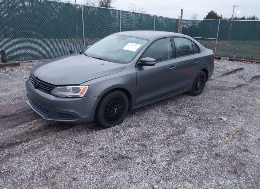 Photo 2 of 2012 Volkswagen Jetta 2.5L SE (VIN 3VWDP7AJXCM105866)