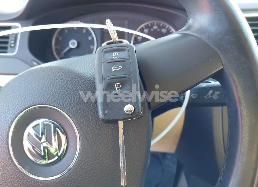 Photo 11 of 2012 Volkswagen Jetta 2.5L SE (VIN 3VWDP7AJXCM312600)