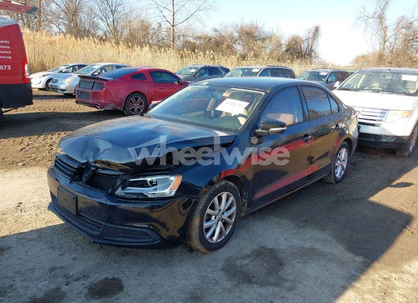 Photo 2 of 2012 Volkswagen Jetta 2.5L SE (VIN 3VWDP7AJXCM312600)