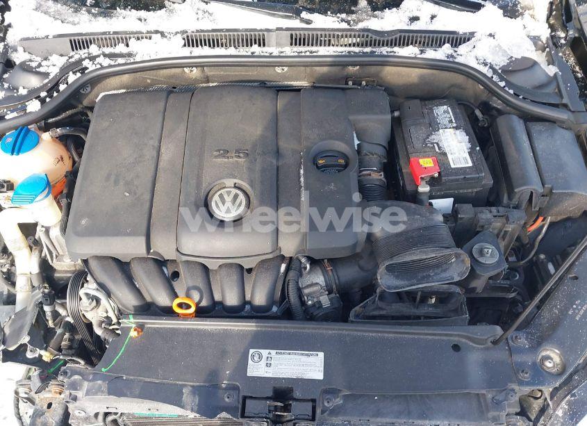 Photo 10 of 2012 Volkswagen Jetta 2.5L SE (VIN 3VWDP7AJXCM328859)