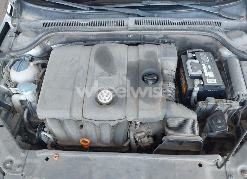 Photo 10 of 2012 Volkswagen Jetta 2.5L SE (VIN 3VWDP7AJXCM358363)