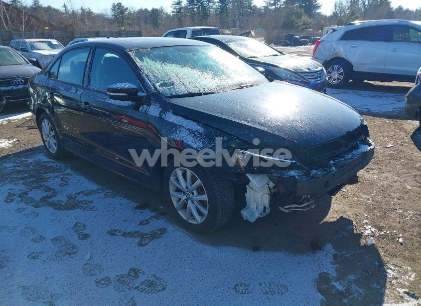 2012 Volkswagen Jetta 2.5L SE (VIN 3VWDP7AJXCM375714) main photo