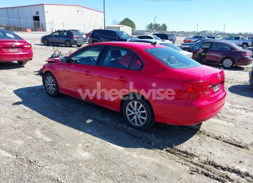 Photo 3 of 2012 Volkswagen Jetta 2.5L SE (VIN 3VWDP7AJXCM403768)