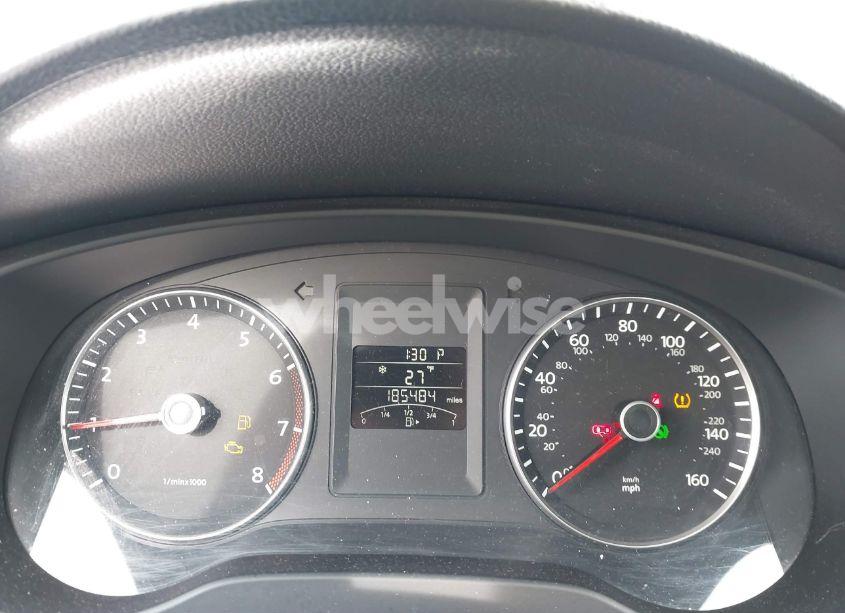 Photo 7 of 2012 Volkswagen Jetta 2.5L SE (VIN 3VWDP7AJXCM410431)