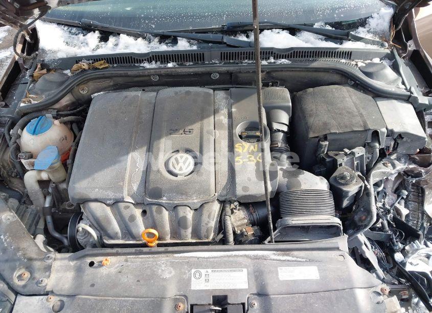 Photo 10 of 2012 Volkswagen Jetta 2.5L SE (VIN 3VWDP7AJXCM411742)