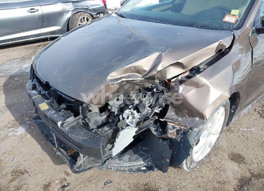 Photo 6 of 2012 Volkswagen Jetta 2.5L SE (VIN 3VWDP7AJXCM411742)