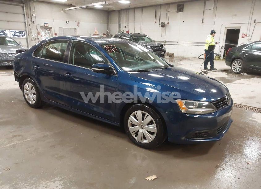 2012 Volkswagen Jetta 2.5L SE (VIN 3VWDP7AJXCM463680) main photo