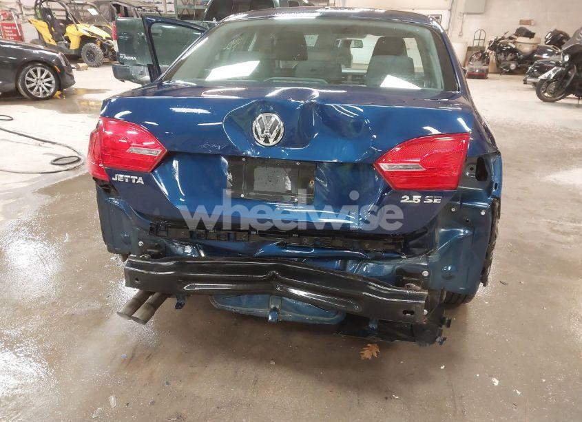 Photo 6 of 2012 Volkswagen Jetta 2.5L SE (VIN 3VWDP7AJXCM463680)