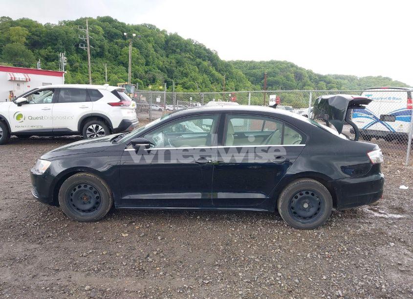 Photo 14 of 2013 Volkswagen Jetta 2.5L SE (VIN 3VWDP7AJXDM289031)