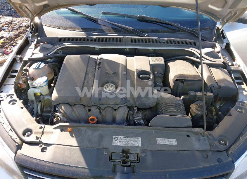 Photo 10 of 2013 Volkswagen Jetta 2.5L SE (VIN 3VWDP7AJXDM293371)