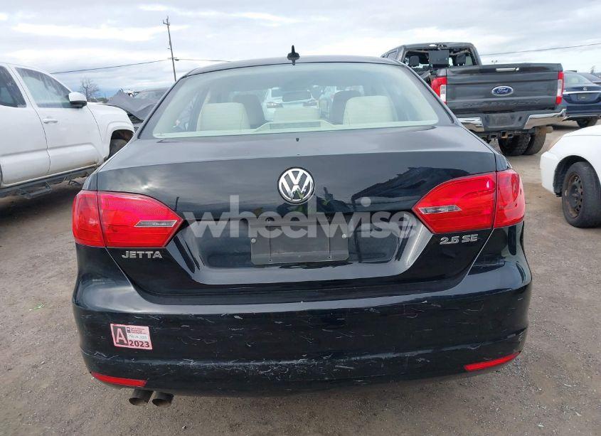 Photo 16 of 2013 Volkswagen Jetta 2.5L SE (VIN 3VWDP7AJXDM355304)