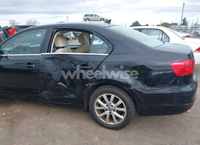 Photo 6 of 2013 Volkswagen Jetta 2.5L SE (VIN 3VWDP7AJXDM355304)