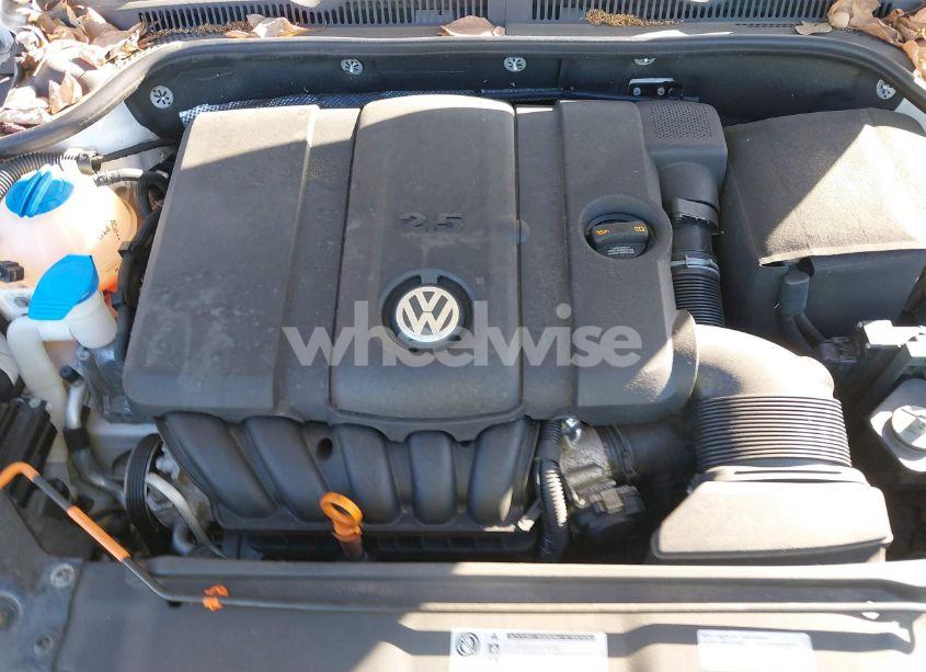 Photo 10 of 2013 Volkswagen Jetta 2.5L SE (VIN 3VWDP7AJXDM359188)