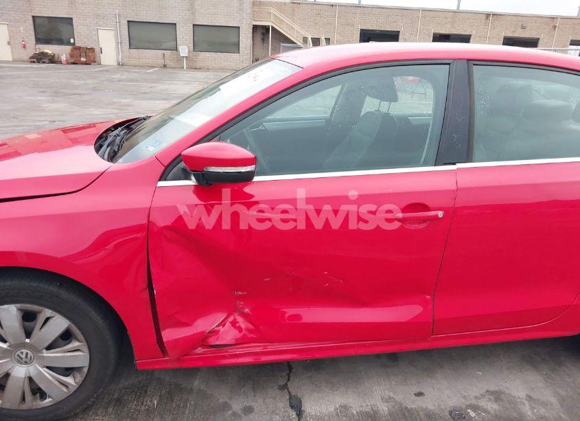 Photo 6 of 2013 Volkswagen Jetta 2.5L SE (VIN 3VWDP7AJXDM383412)