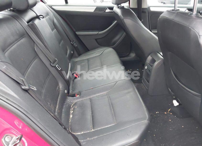 Photo 8 of 2013 Volkswagen Jetta 2.5L SE (VIN 3VWDP7AJXDM383412)