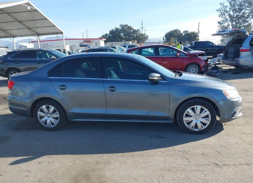 Photo 13 of 2013 Volkswagen Jetta 2.5L SE (VIN 3VWDP7AJXDM384091)