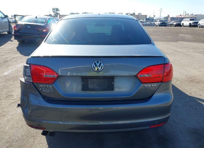 Photo 16 of 2013 Volkswagen Jetta 2.5L SE (VIN 3VWDP7AJXDM384091)